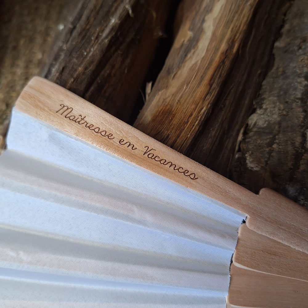 Eventail en bois personnalisable