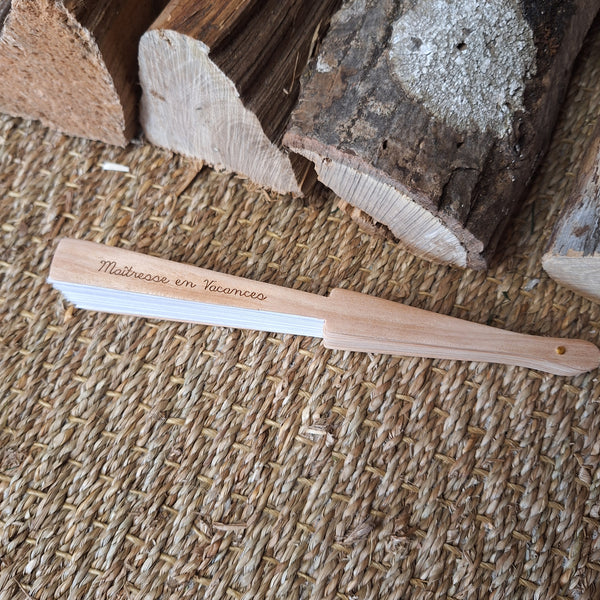 Eventail en bois personnalisable