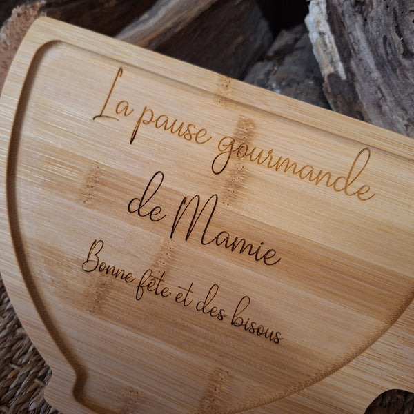 Planche en bambou forme tasse